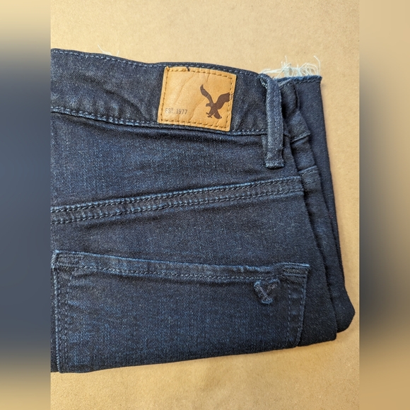 American Eagle Shorts (Size 4) - Picture 4 of 7